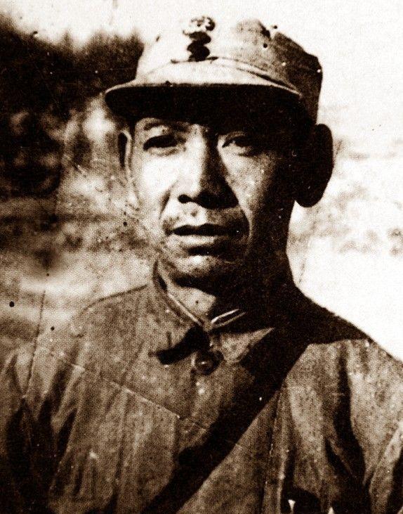 有钱! 红军官兵的红五星全用银子做! 团长死后中央以其名新设一个县