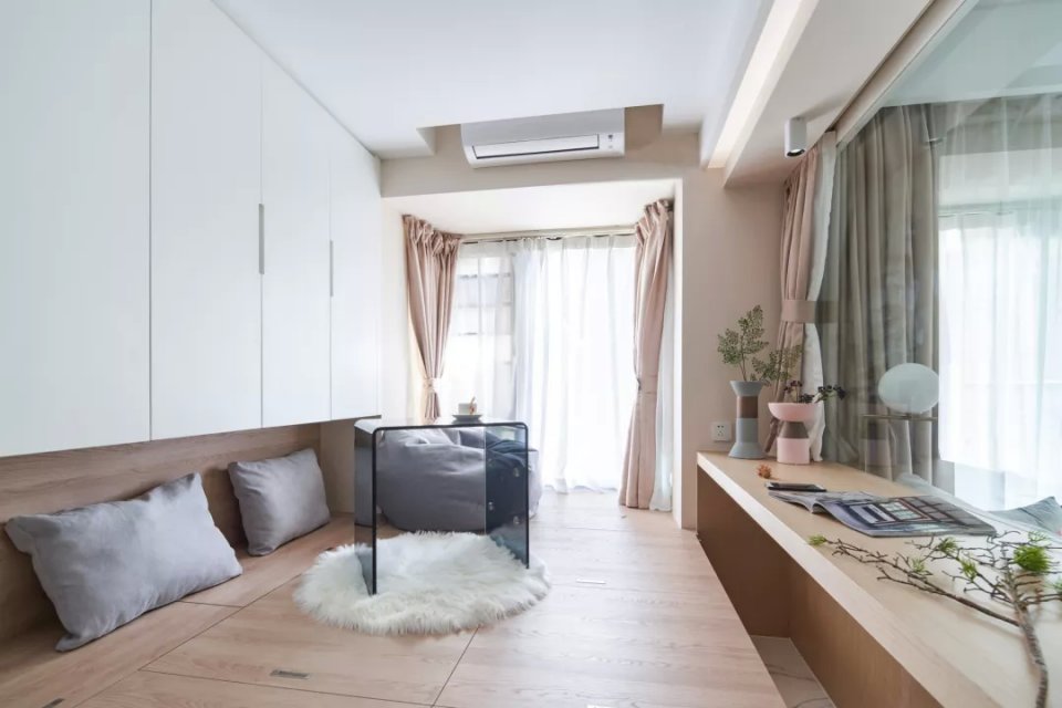 76平小户型北欧风，次卧改多功能房、背景墙做玻璃隔断，时尚又通透