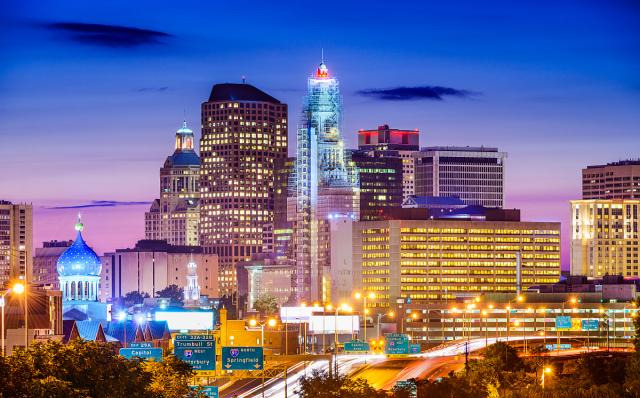 未来5年“买房”还是“存钱”？2019年同样100万元，哪个升值快？