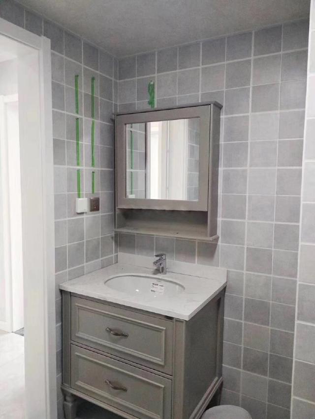 老公硬要找表哥装修新房，完工后电视墙太抢眼了，榻榻米实在喜欢