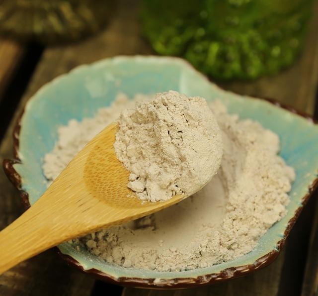 女人天天敷面膜皮肤还很差药店2块钱的中药粉, 排毒养颜还嫩肤