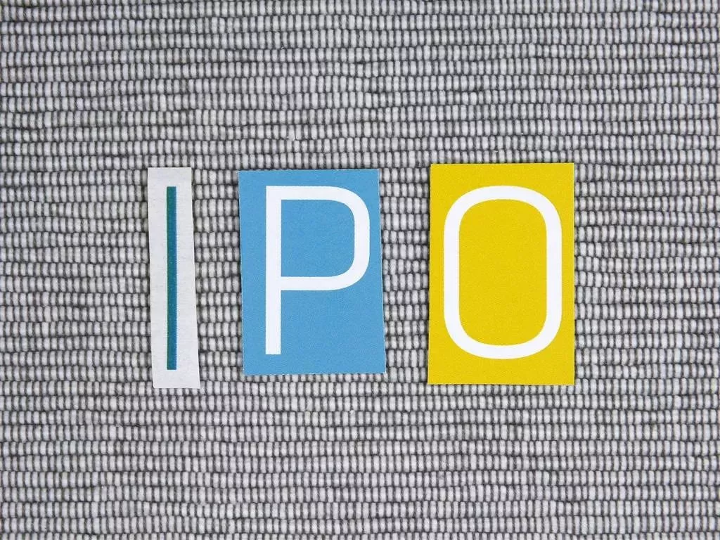 银城国际刚上市4个月，黄清平再谋资本布局，物业公司银城生活赴港IPO