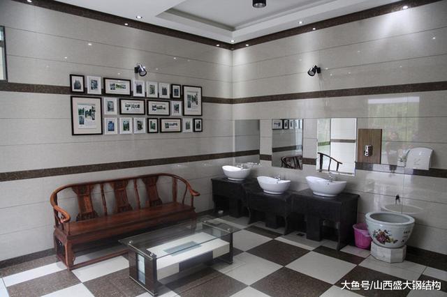 出游回来的朋友分享：景区的星级厕所好，想住进去不出来了