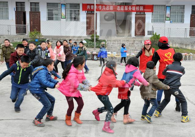 撤村并镇4大优势让农民向往，就近城镇化要加速推进吗？