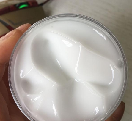 药店的“它”大火, 每天抹一抹, 3次祛斑美白, 完爆激光