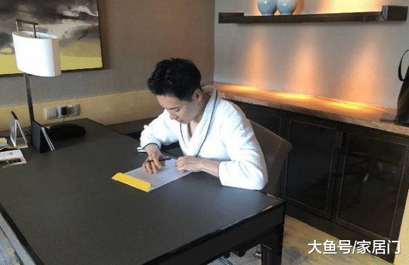 带你看看董璇住的豪宅，室内装修很豪华，普通人都住不起