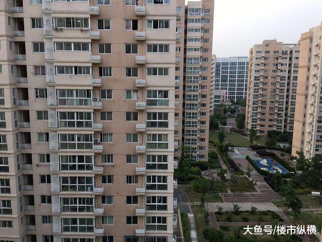 楼市的下半年，传出3个“苗头”，买房不如这时候卖房？