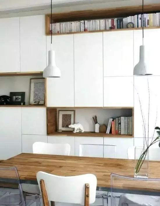 同事家新房装了满墙的柜子，至少小了10㎡，要这样做！