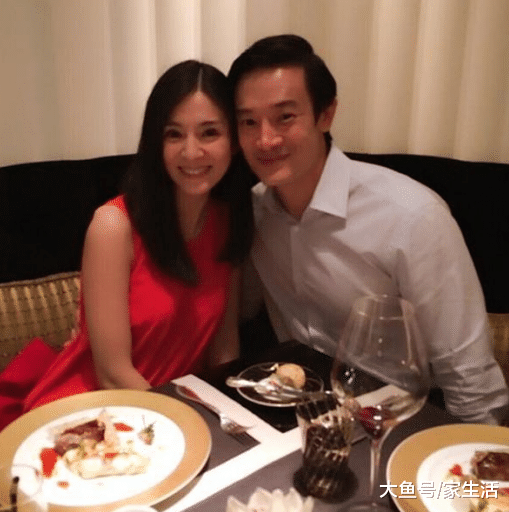 晒晒杨采妮住的房子，婴儿床布置太有爱了，一家人生活温馨又低调