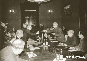 看完这部预告片才知道，香港回归那天藏有这么多秘密