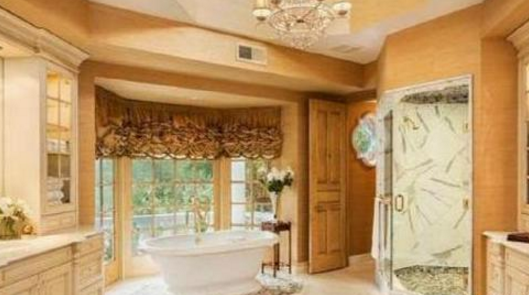 带你看看刘诗诗住的豪宅，内部装修很豪华，能媲美宫殿