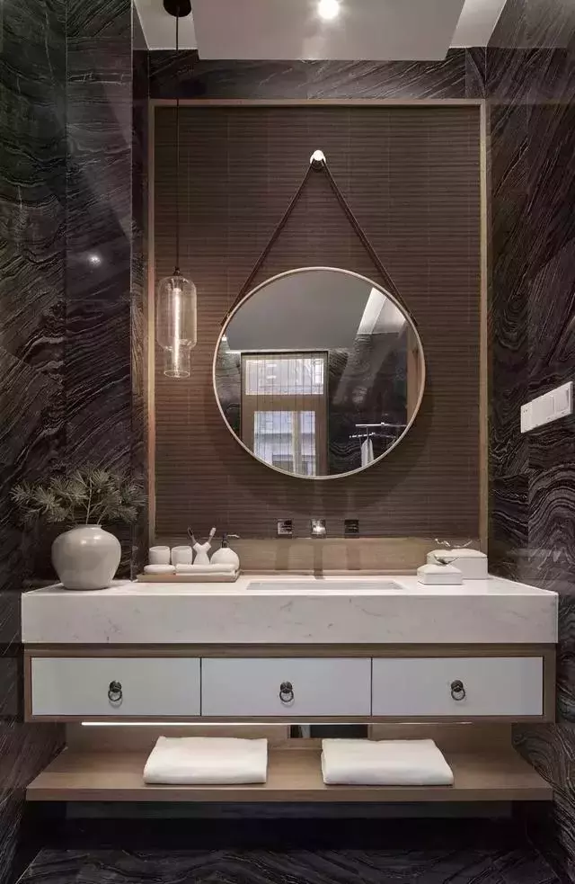 新中式合院別墅，影射隱世哲學態度，不問世事興衰，只求寄情山水