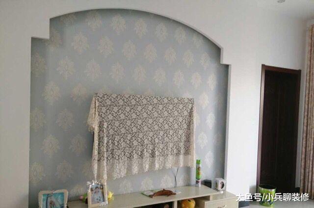 未婚先孕结婚，婆家婚房布置太丢人，沙发脏成这样，谁敢坐？