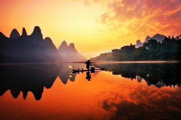 你知道苏轼最神奇的一首诗吗：顺着读是千古绝唱，倒着读更是千古绝唱