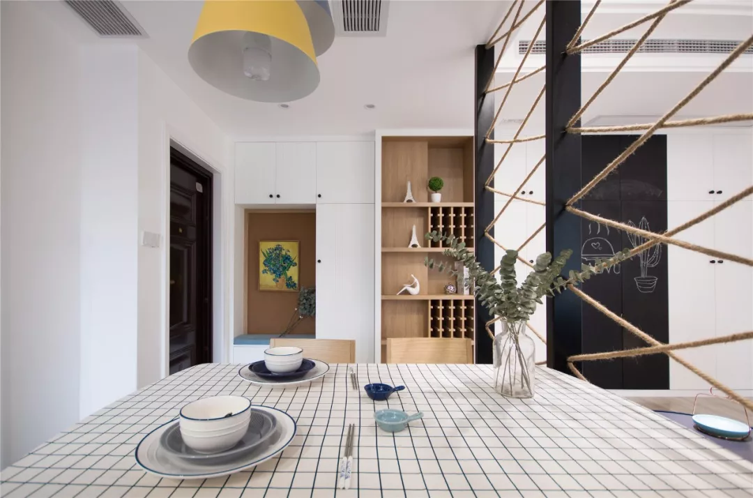 108平的简约风三居室，婚房做成这样更加惬意舒适