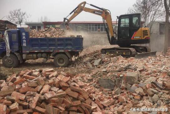 養兩兒子真為難！買不起房回農村砸60萬建雙拼別墅，完工后效果喜人