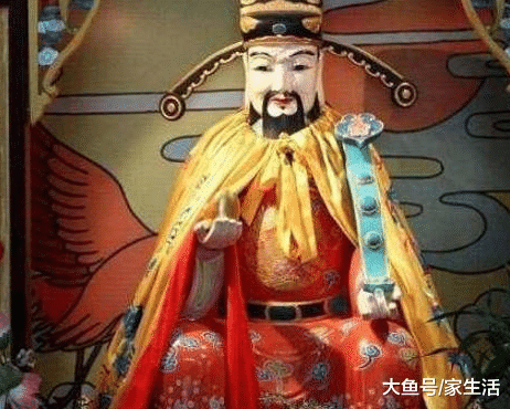 家里這些東西萬萬別送人，等于自斷財路，有錢人一看就懂