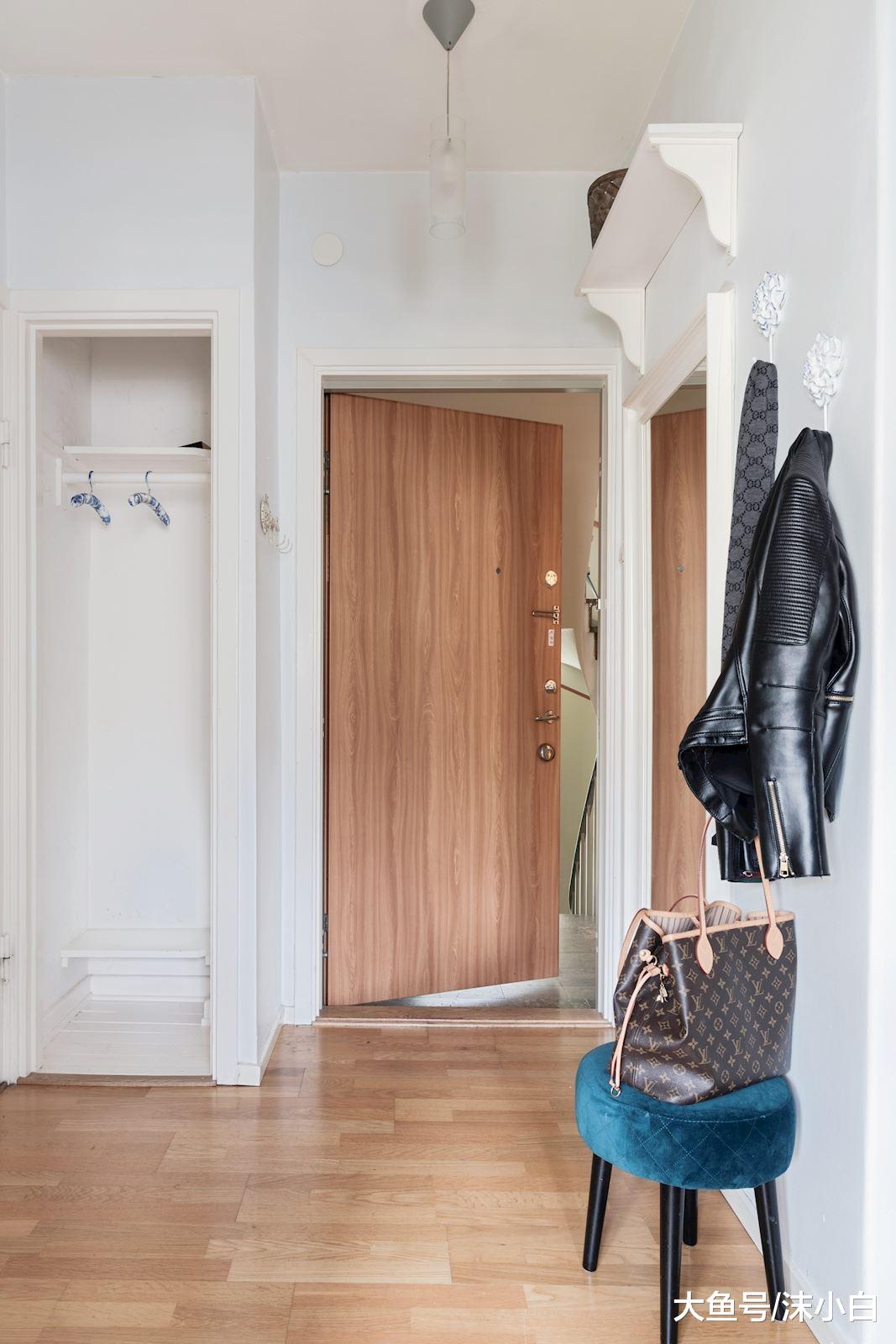 掏空家当买下53平小户型，屋里全是储物柜，衣柜不费一块板！