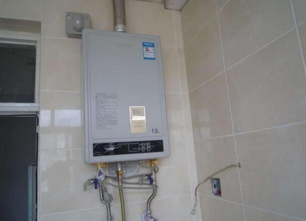 日产热水器和国产热水器哪个好？不知道这些，太多人都被坑了！