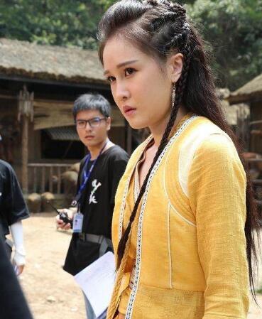 赵本山女儿从网红转到演艺圈, 担任古装剧女一号, 演技遭网友吐槽