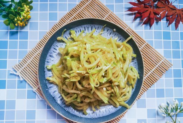 它被称为“自然消化剂”，秋天吃它最棒，2元钱做一大盘