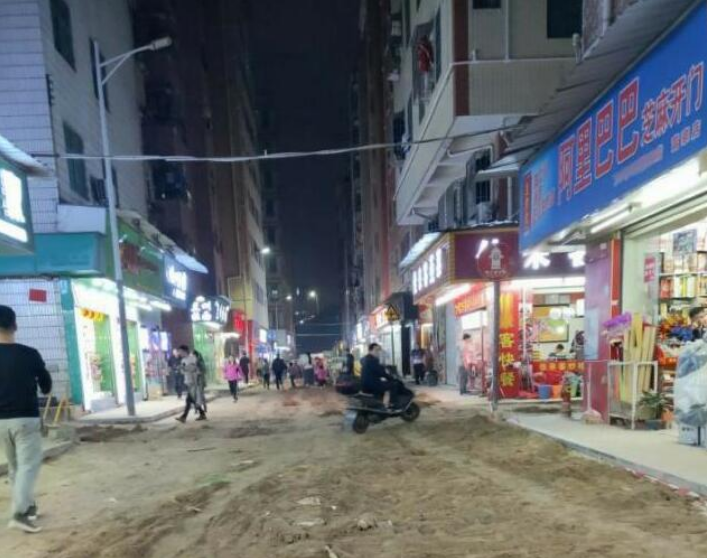 深圳水斗富豪新村并不富，租客：1500块房租我交不起不要叫我富豪