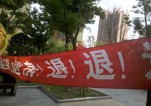 如果“房价泡沫破灭”，2019年三四线楼市会下跌多少？