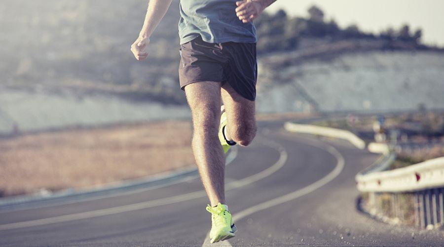 做中介一路踉踉蹌蹌，跌跌撞撞，幾個人可以留下來