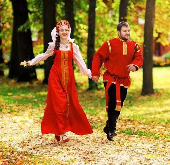 我国唯一白人聚居地，美女泛滥成灾，严禁与外通婚