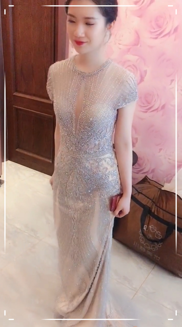 这件衣服很考验身材