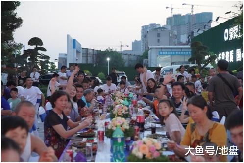 泉舜上城“饕餮龙虾宴 啤酒音乐趴”燃情七月老友答谢季