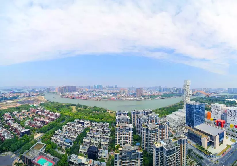 再無一線江景！佛山CBD頂豪出鞘，18米天幕恐成絕版