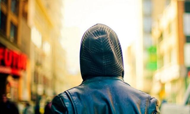 房价大局已定，专家：年轻人不愿承认是中产，刚需要容忍高房价