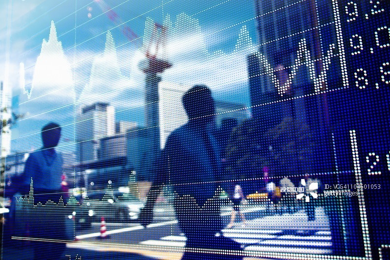 IPO之下，银城生活服务负重前行