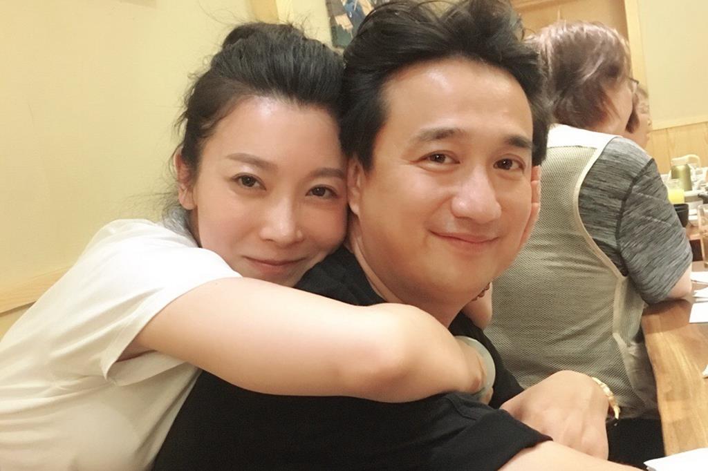 她是黄金女配，曾因和黄磊合影被吐槽，现41岁搭档小鲜肉演情侣