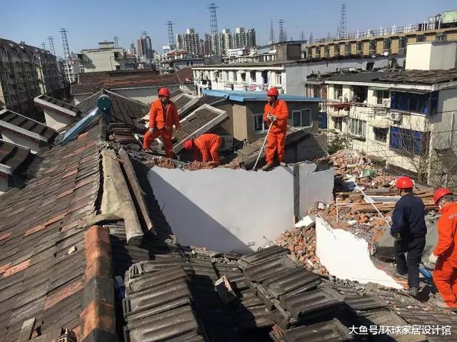 上海一家3口蜗居9㎡，30岁儿子睡小阁楼，每天踩着冰箱上床！