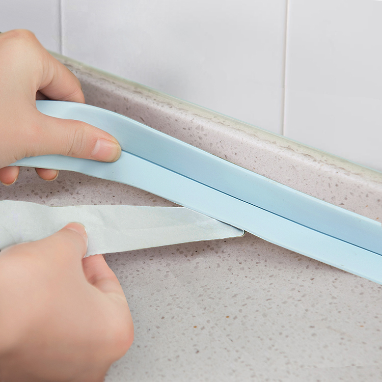 多数人都把马桶两边空着, 愚笨! 瞧老外这么弄, 让人大开眼界