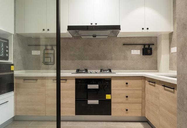 除非家里不做饭，不然厨房最好不要这么装，入住后才知被坑惨