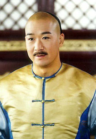 成龙捧儿子,张国立捧儿子,他却从不捧儿子,但儿子比他还红!