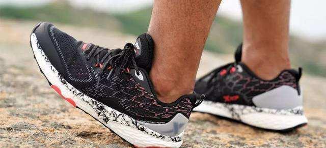 “穷人瞧不上，有钱人成箱买”，中国这3款廉价跑步鞋的尴尬，谁能懂