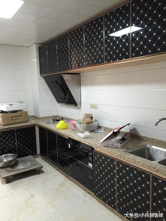 40万在县城买的新房，头一次见卧室这么装衣柜的，好气派！