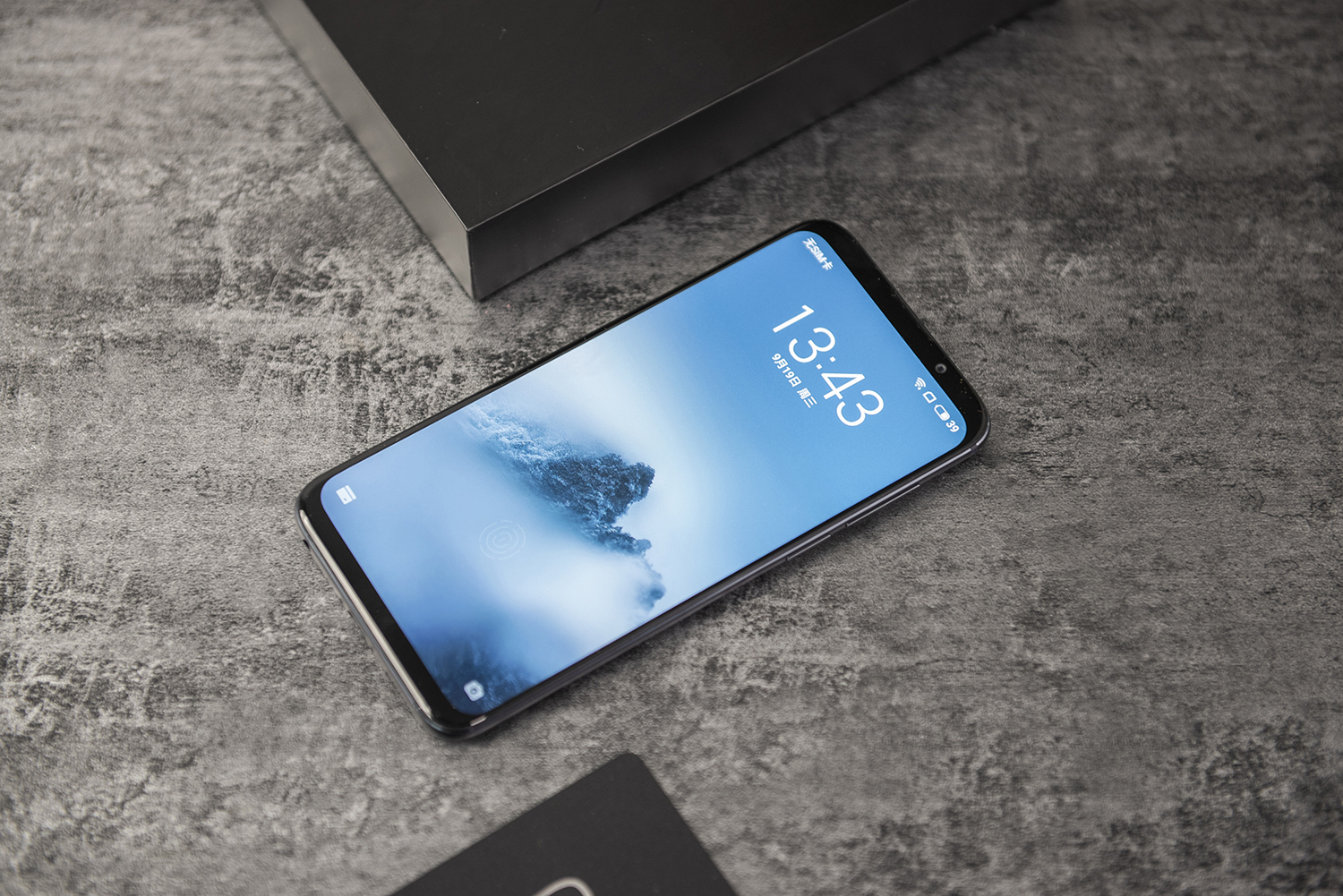 骁龙845不到两千？全面屏+超窄边框，网友：终于不用抢货了！