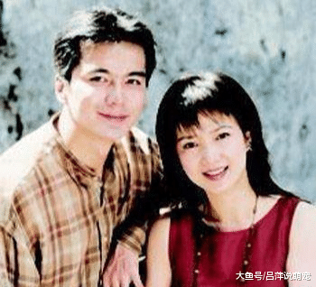 四任妻子美若天仙，现任比她小12岁，堪称生育机器，儿子帅气逼人