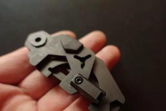 “一包中华烟就能买”的潮男用品，各个稀奇有趣，比玩弹弓还过瘾