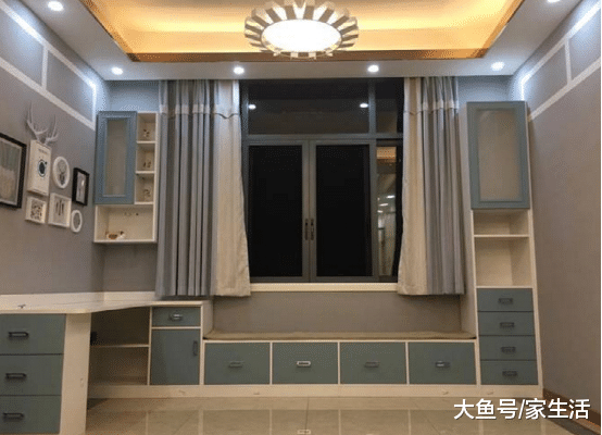 今年装修都流行这样装飘窗了，实用美观都兼顾，回家也想学着装