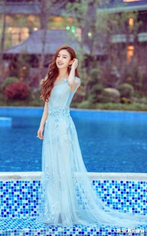 赵丽颖、刘诗诗两家粉丝互怼！网友：大水冲了龙王庙！