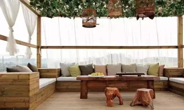 买顶楼就是好，一个露台那么漂亮，买到就是赚到！