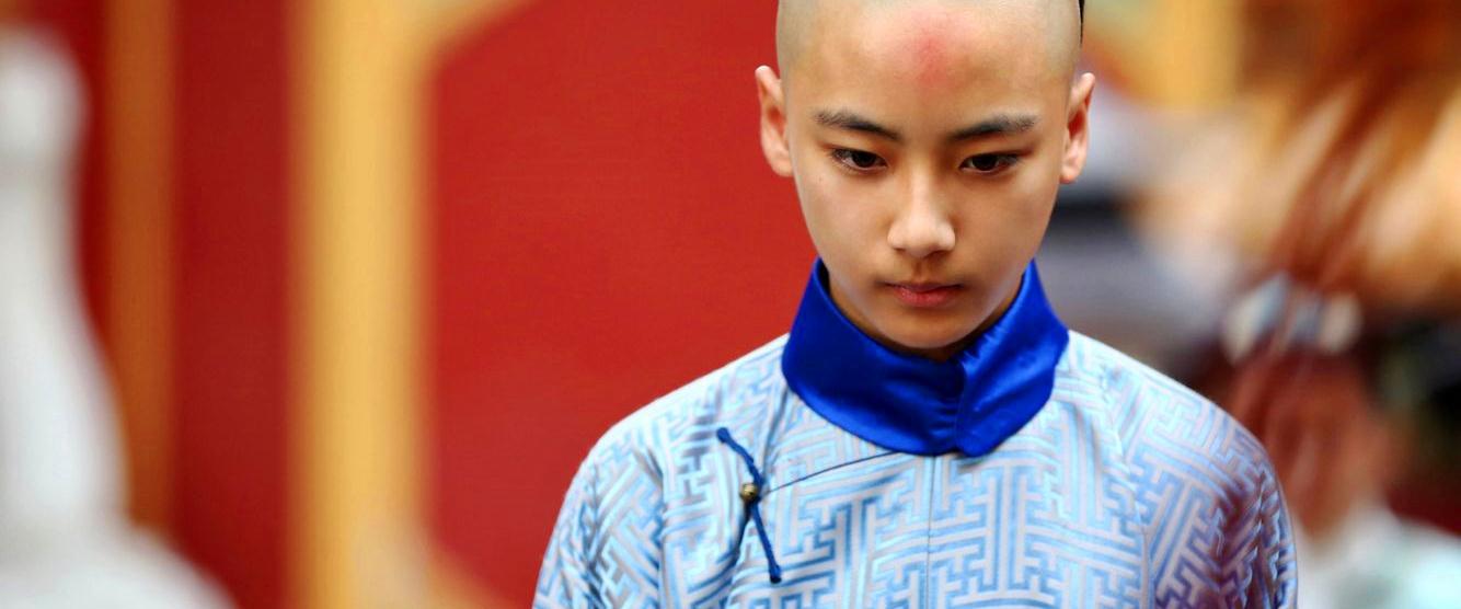 她16岁成为乾隆的女人，却被软禁至死，儿子无封无爵连贝勒都不是