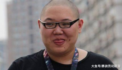 这五位网红为母校赠光，她视频卖2200万捐给母校，她收入破十个亿