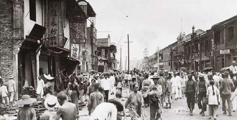 房产最多的将军，天津有3100多套房子，每天花10个小时收房租